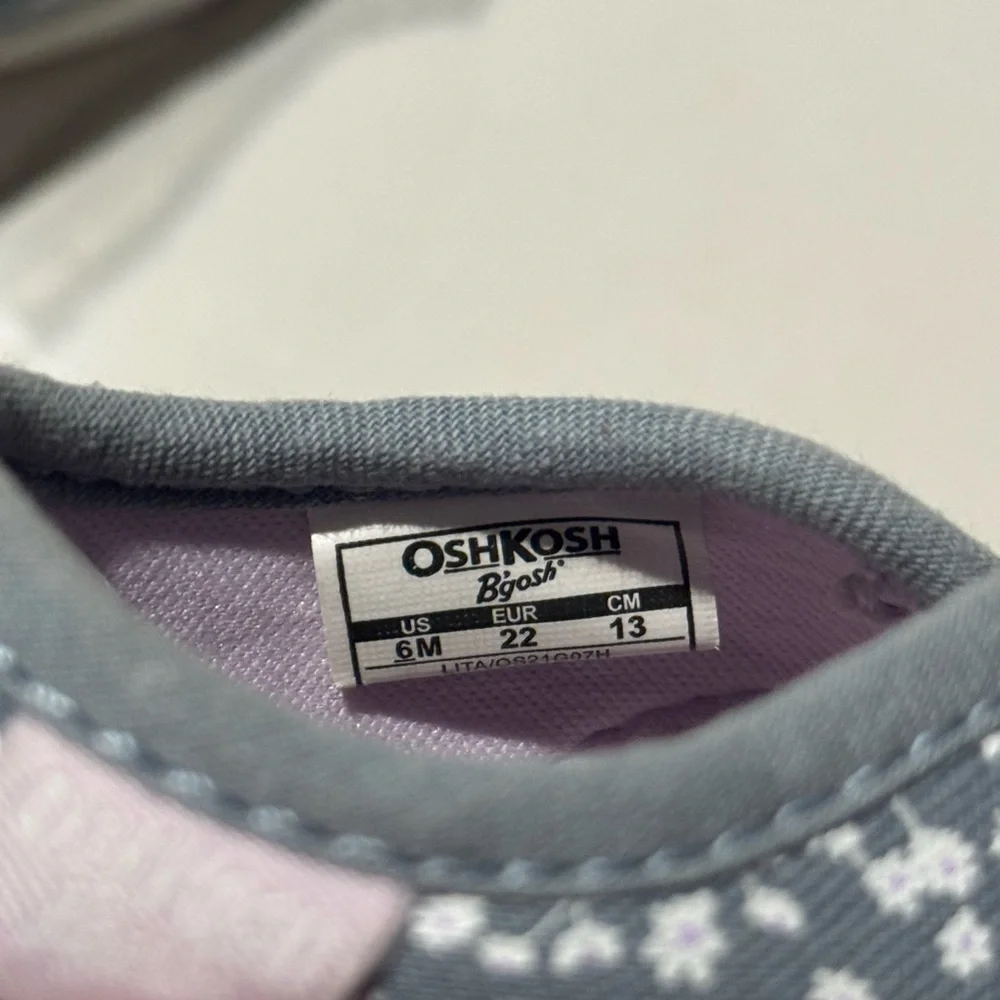 Osh Kosh Gray Floral Slip On Sneakers 6 Girls Toddler